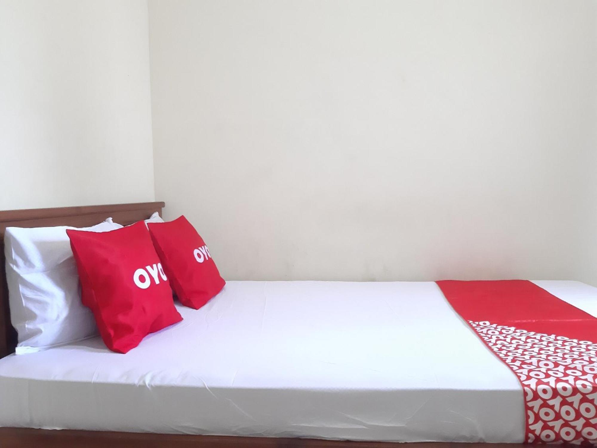 Oyo 2826 Panderman Residence Blitar المظهر الخارجي الصورة