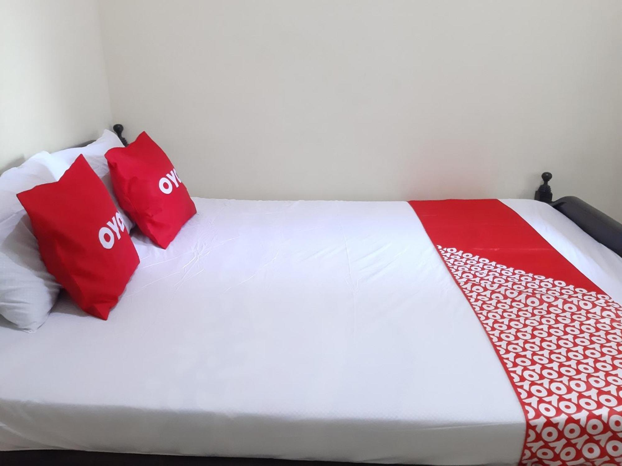 Oyo 2826 Panderman Residence Blitar المظهر الخارجي الصورة