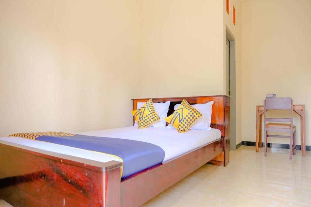Oyo 2826 Panderman Residence Blitar المظهر الخارجي الصورة