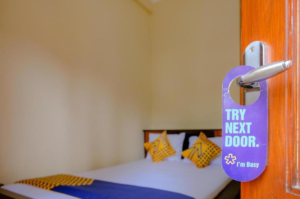 Oyo 2826 Panderman Residence Blitar المظهر الخارجي الصورة