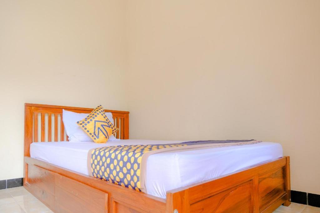 Oyo 2826 Panderman Residence Blitar المظهر الخارجي الصورة