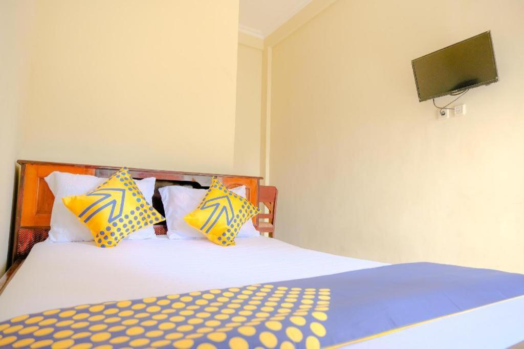 Oyo 2826 Panderman Residence Blitar المظهر الخارجي الصورة
